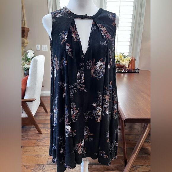 Free People Snap Out of It Floral Swing Tunic Dress L Boho TV Worn Reign Edwards - Picture 2 of 9